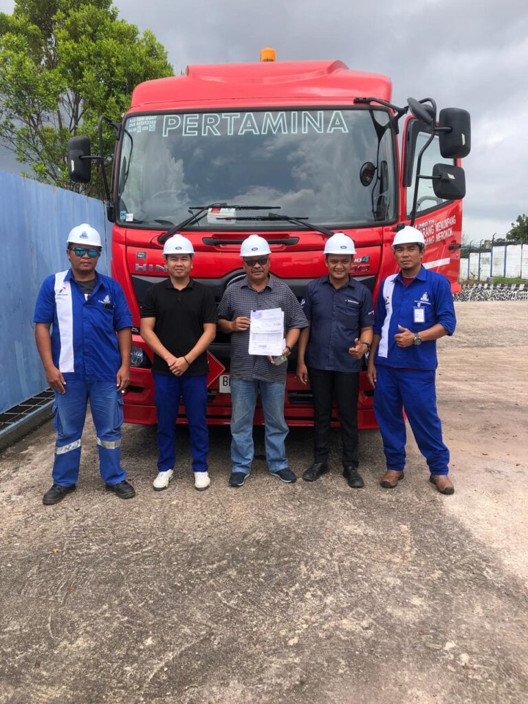 Testimoni Pelanggan Hino Batam - Johan Wijaya